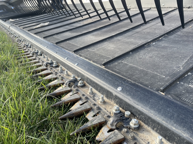 2025 MacDon FD235 Header Draper Flex