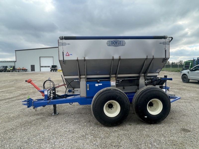 2025 Doyle 8-TON Fertilizer Spreader