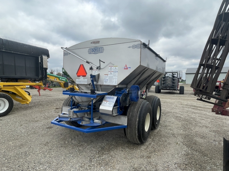 2025 Doyle 8-TON Fertilizer Spreader