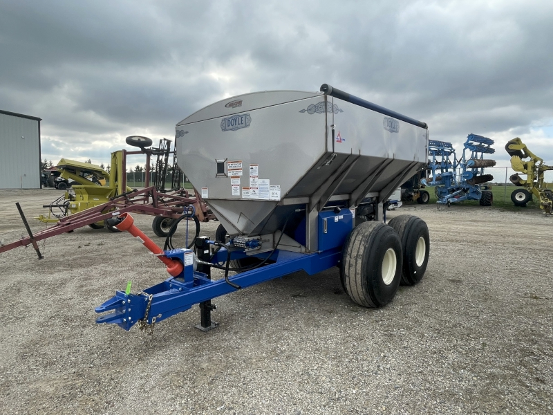 2025 Doyle 8-TON Fertilizer Spreader