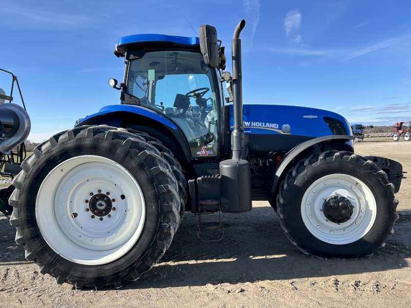 2015 New Holland T7.270 T4B Tractor