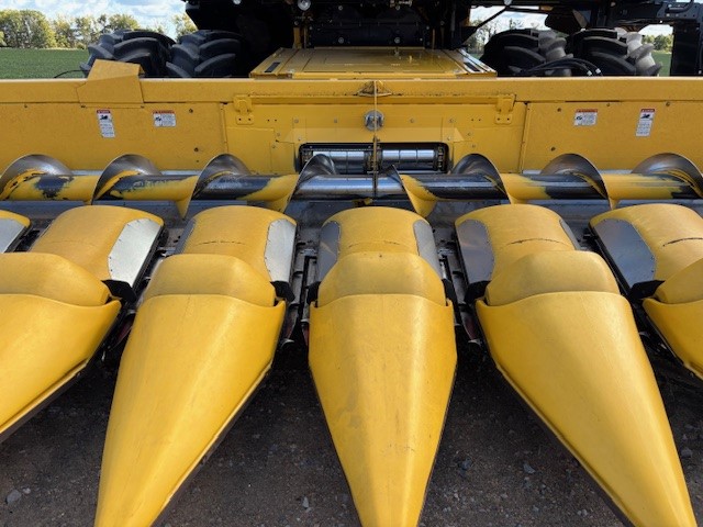 2012 New Holland 98D Header Corn Head