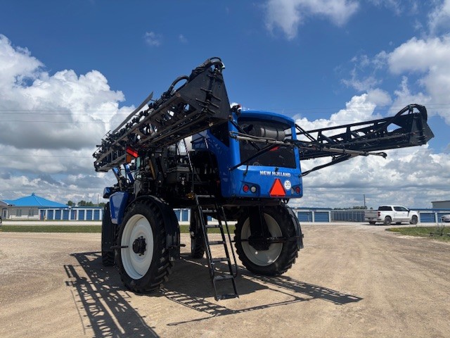 2023 New Holland SP.310F Sprayer/High Clearance