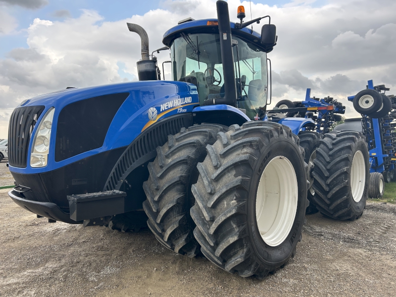 2013 New Holland T9.505 Tractor 4WD