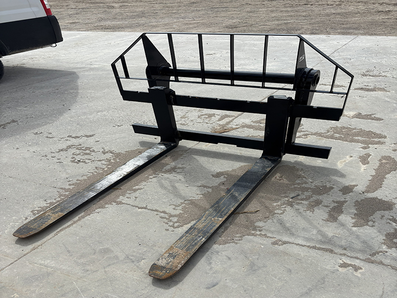 2026 New Holland 4200KG Pallet Fork