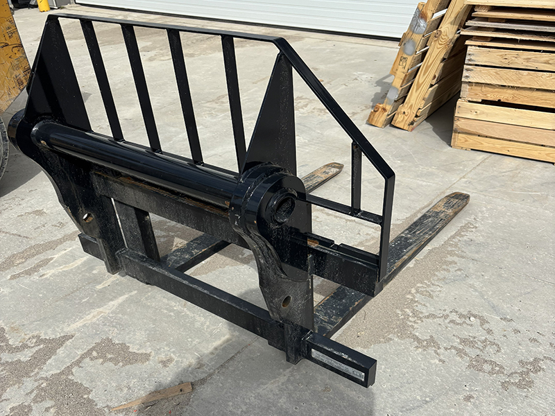 2026 New Holland 4200KG Pallet Fork