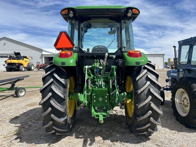 2017 John Deere 5085M Tractor