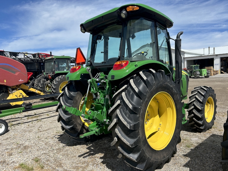 2017 John Deere 5085M Tractor