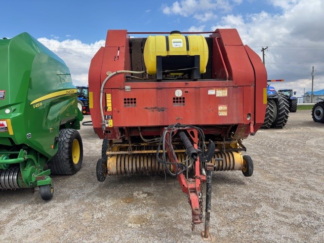2004 New Holland BR780 Baler/Round