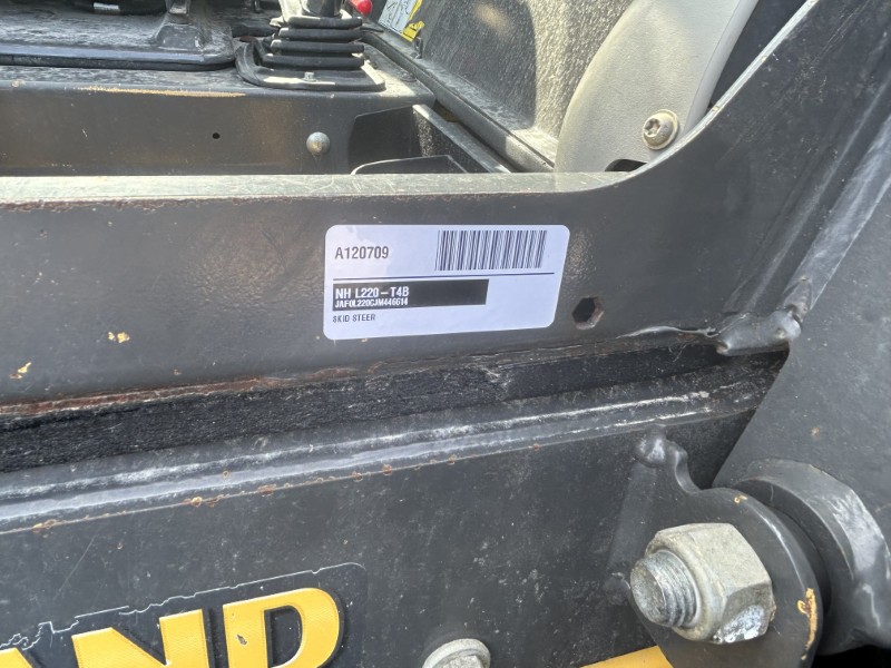 2018 New Holland L220-T4B Skid Steer Loader