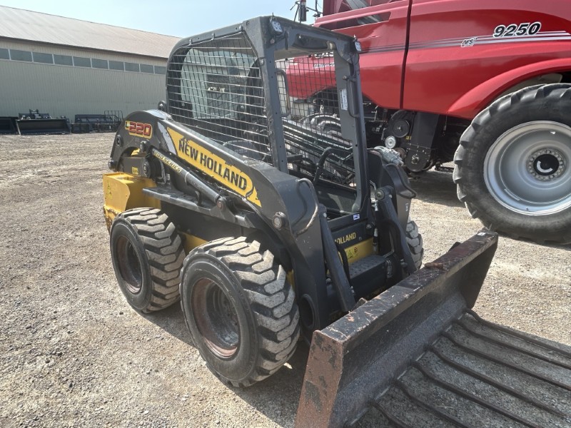2018 New Holland L220-T4B Skid Steer Loader