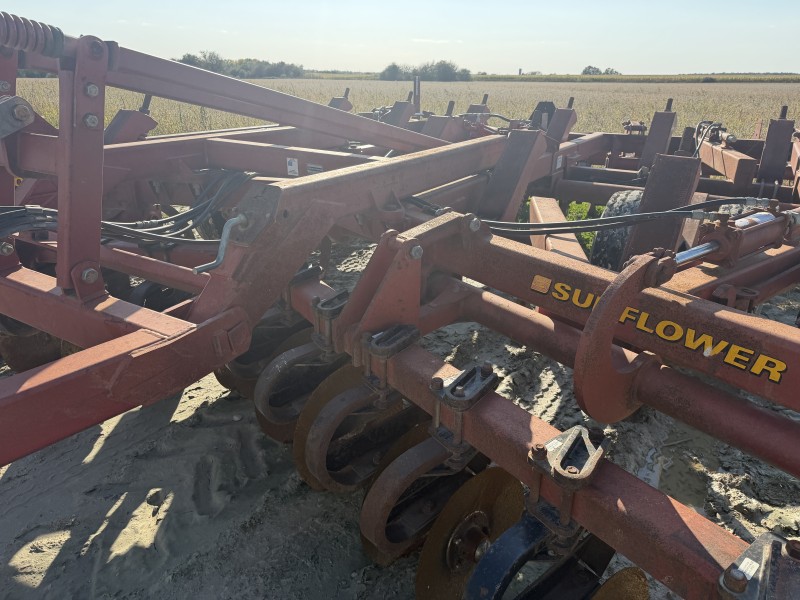 Sunflower 4510 Chisel Plow