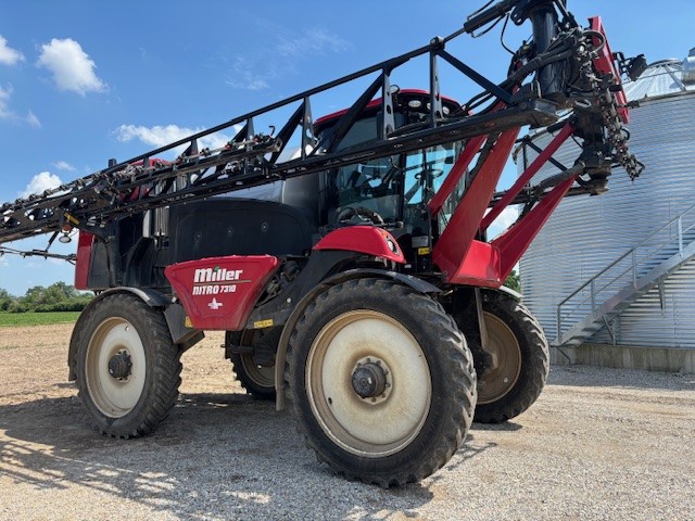 2022 Miller NITRO 7310 Sprayer/High Clearance