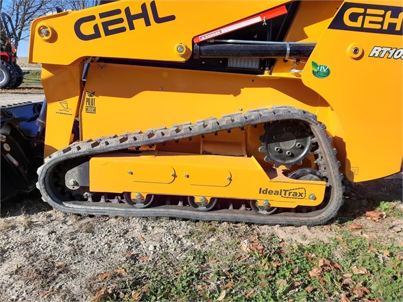 2022 Gehl RT105 Compact Track Loader