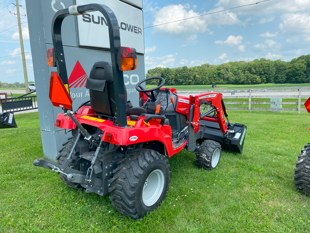 2022 Massey Ferguson GC1723E Tractor