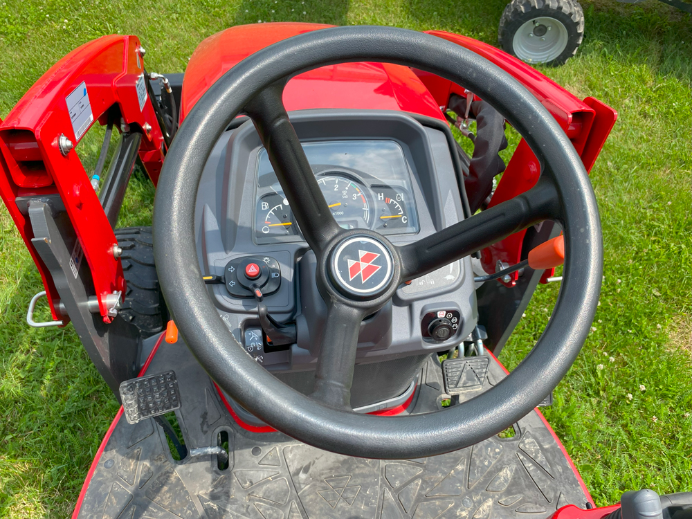 2023 Massey Ferguson GC1723E Tractor