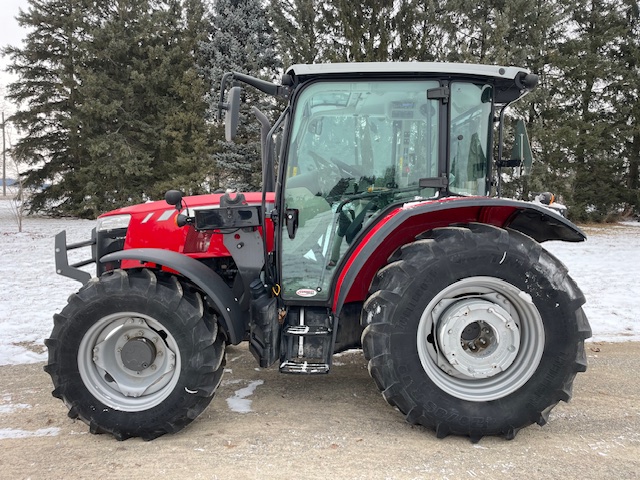 2022 Massey Ferguson 4709 Tractor