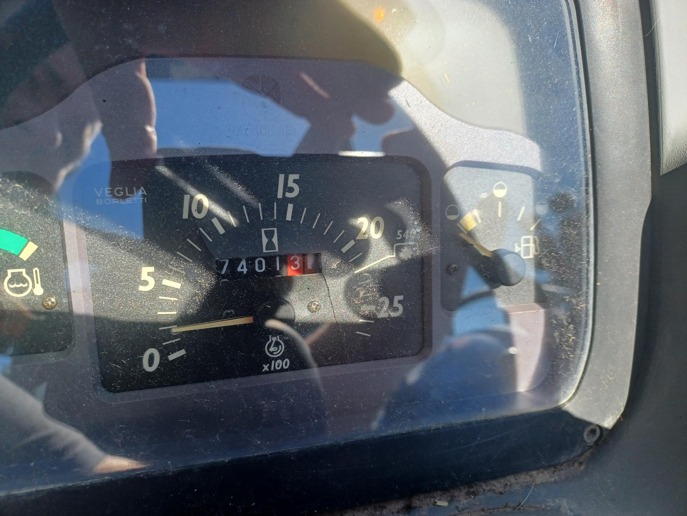 New Holland TN75 Tractor