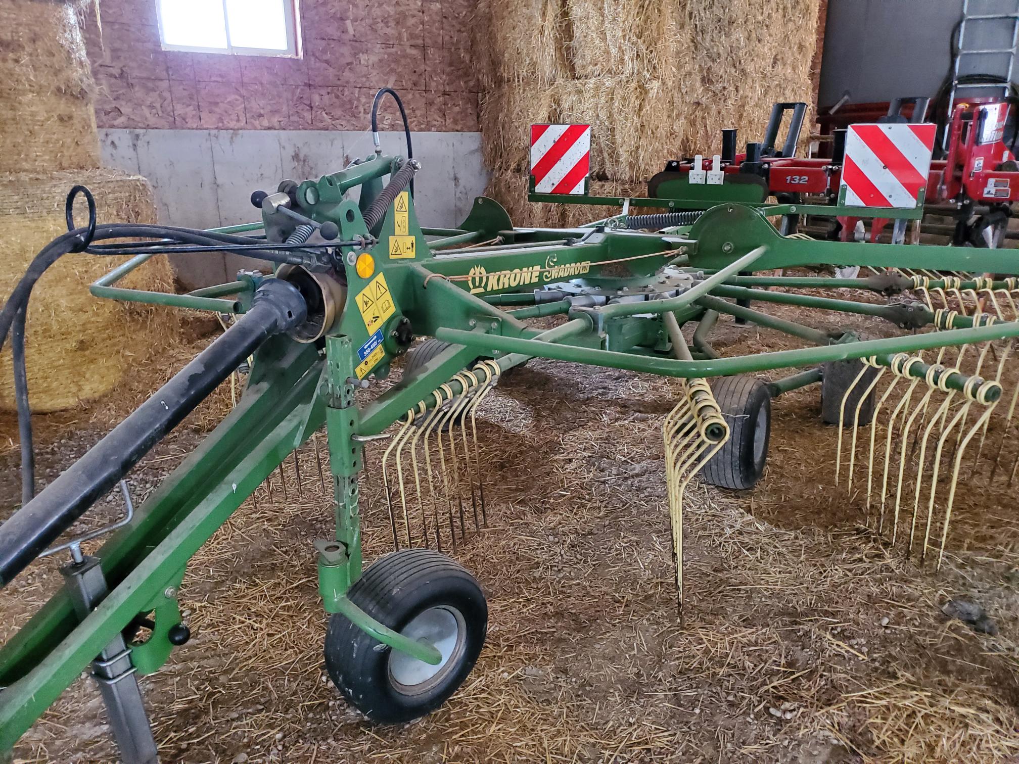 2012 Krone 46T Rake