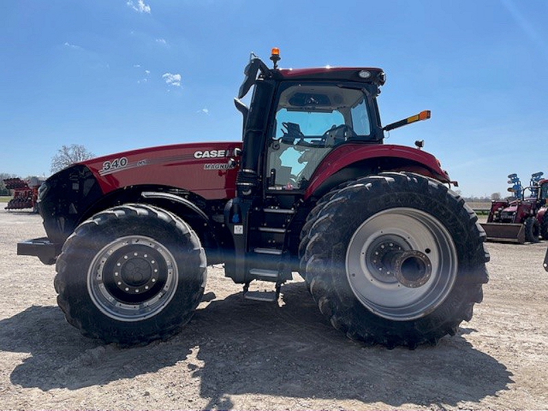 2020 Case IH MAGNUM 340 Tractor