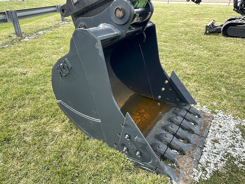 2022 H&H Manufacturing 42"HD DIG Bucket