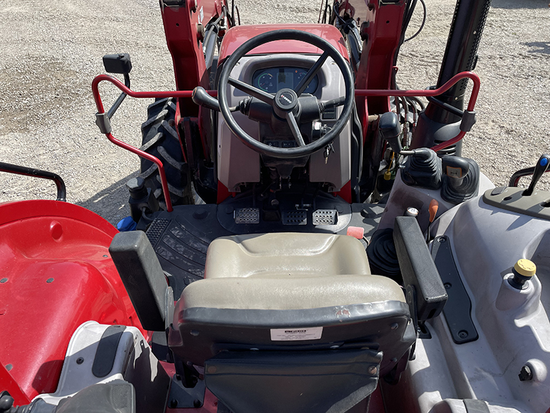 2017 Case IH FARMALL 100C Tractor