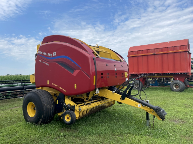 2022 New Holland RB560 Baler/Round