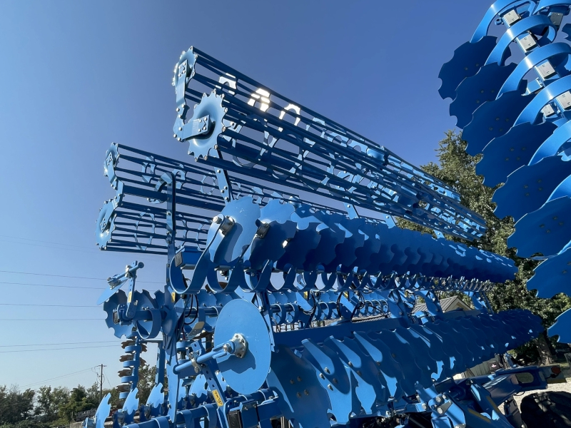 2024 LEMKEN GIGANT10/120 Compact Disc