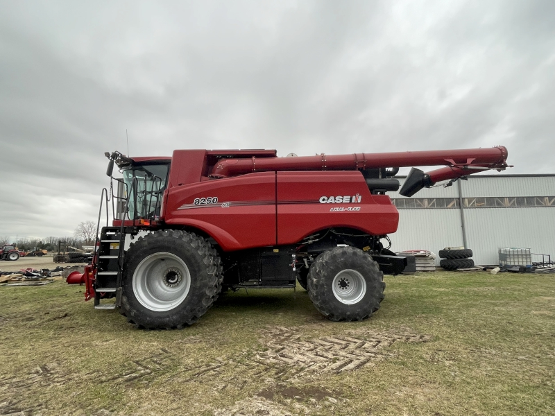 2024 Case IH 8250 Combine