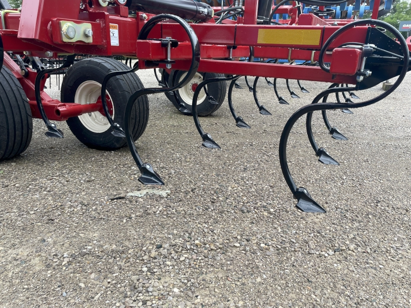2025 Salford 550-32 Field Cultivator