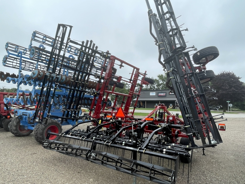 2025 Salford 550-32 Field Cultivator