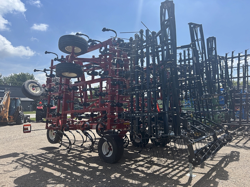 2025 Salford 550-40 Field Cultivator