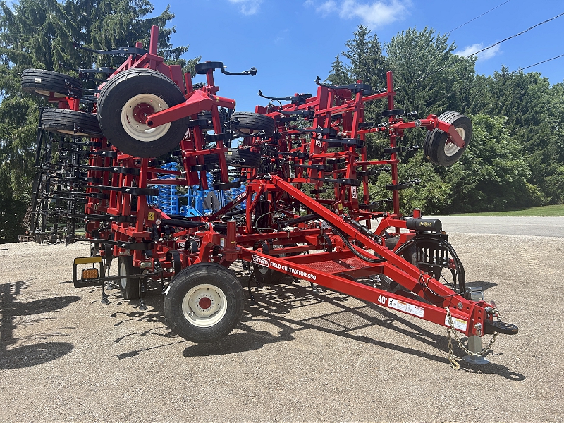 2025 Salford 550-40 Field Cultivator