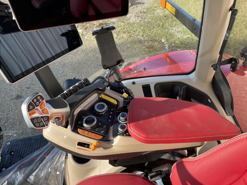 2026 Case IH MAGNUM 265 Tractor