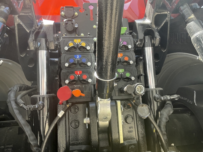 2026 Case IH MAGNUM 265 Tractor