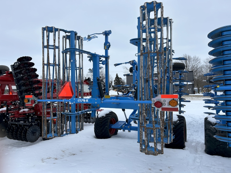 2023 LEMKEN KARAT 10/500 Compact Disc