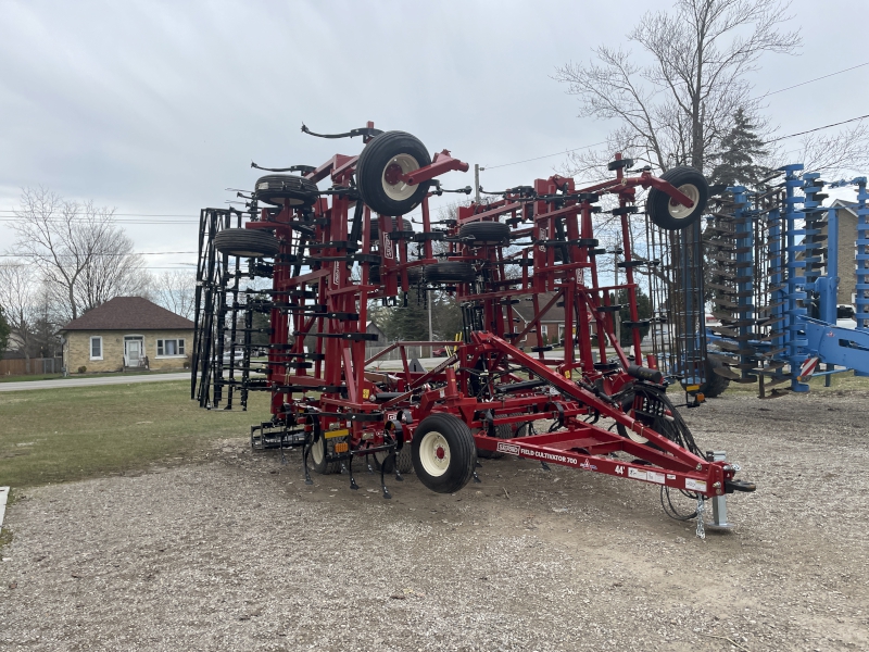 2026 Salford 700-44 Field Cultivator