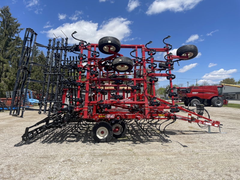 2026 Salford 550-32 Field Cultivator