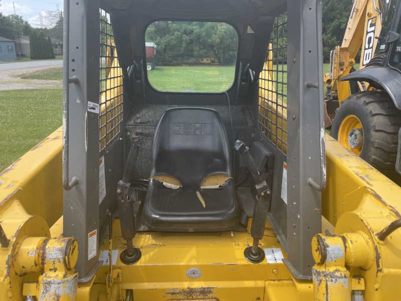 2000 Gehl SL5635SX Skid Steer Loader