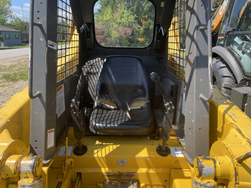 2000 Gehl SL5635SX Skid Steer Loader