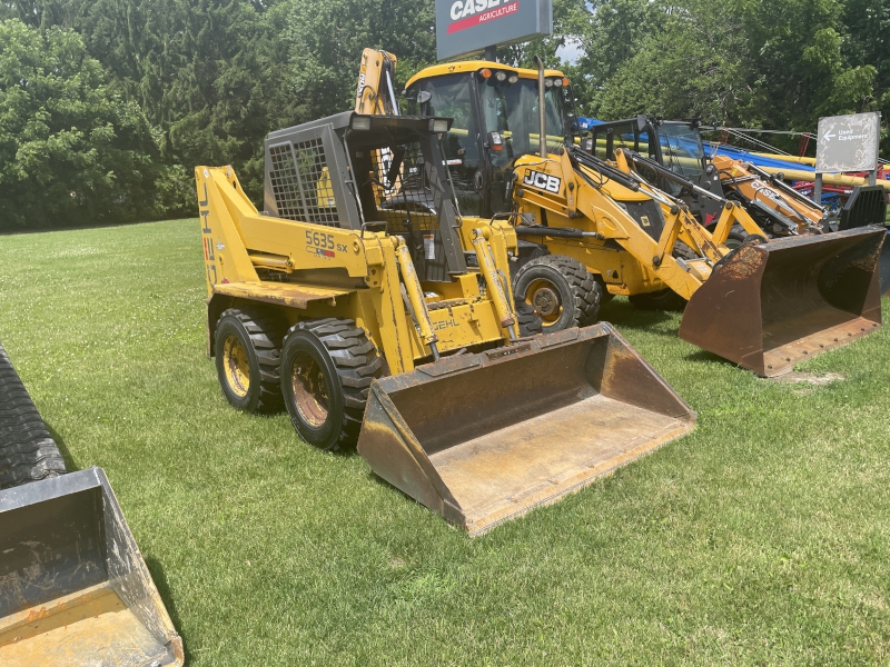 2000 Gehl SL5635SX Skid Steer Loader