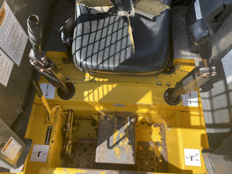 2000 Gehl SL5635SX Skid Steer Loader