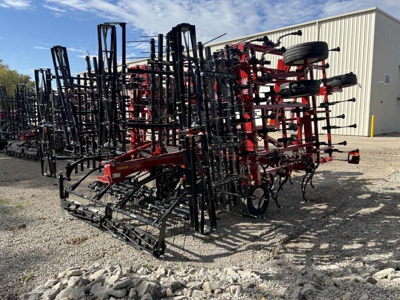 2026 Salford 550-40 Field Cultivator