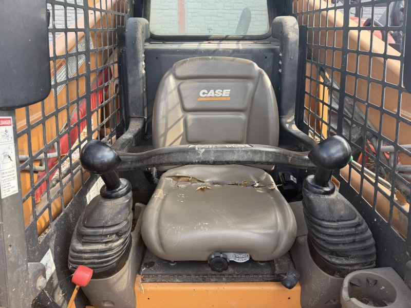 2010 Case 420 Skid Steer Loader