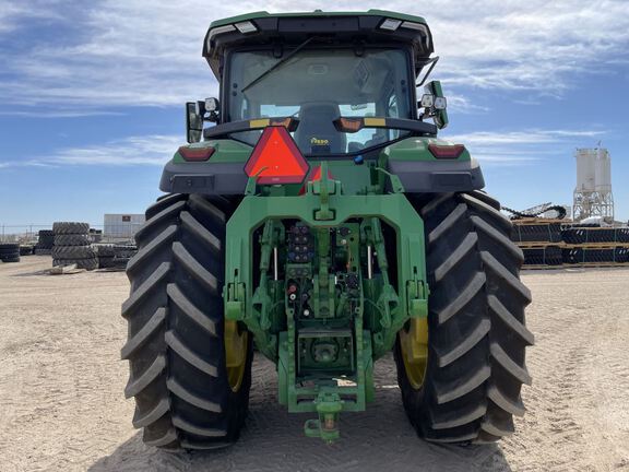 2023 John Deere 8R 370 Tractor