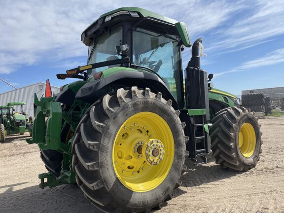 2023 John Deere 8R 370 Tractor