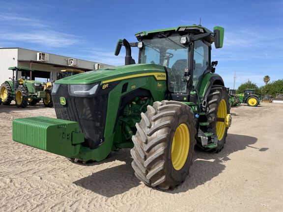 2023 John Deere 8R 370 Tractor