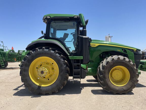 2023 John Deere 8R 370 Tractor