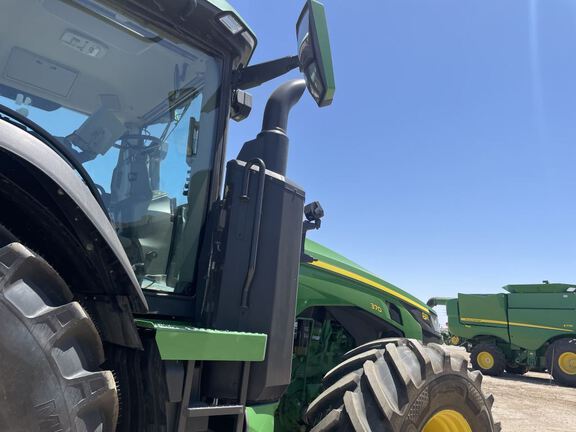 2023 John Deere 8R 370 Tractor