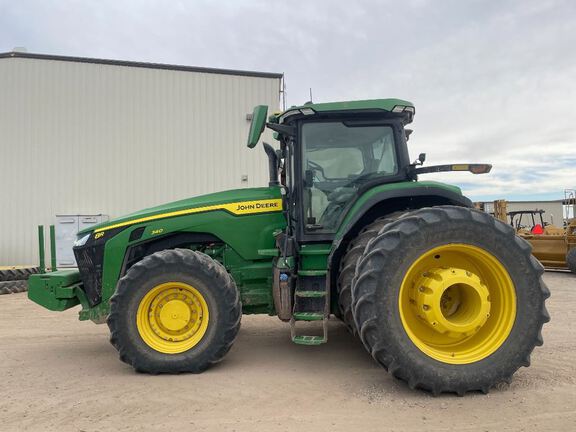 2023 John Deere 8R 340 Tractor